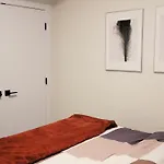 Lovely Modern 2 Bedroom Basement Suite